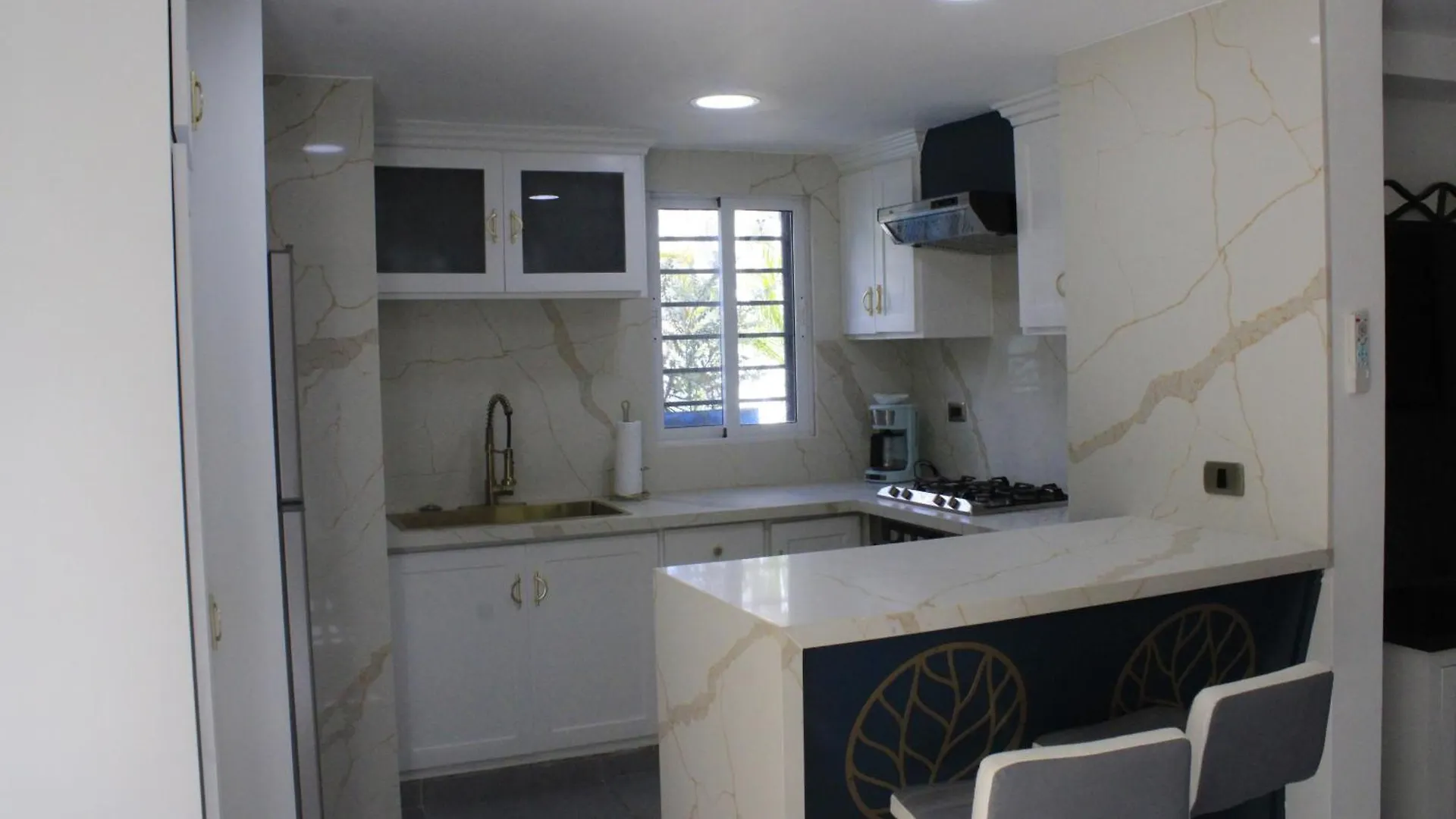 Private Pool, With Access To Beach Club, Vsandra, 2Br بونتا كانا